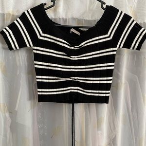 Striped cropped blouse